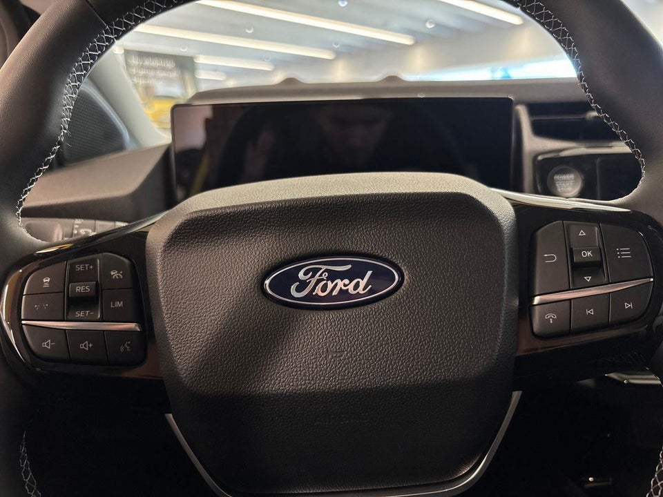 Ford Puma 46 Gen-E Premium Van 5d