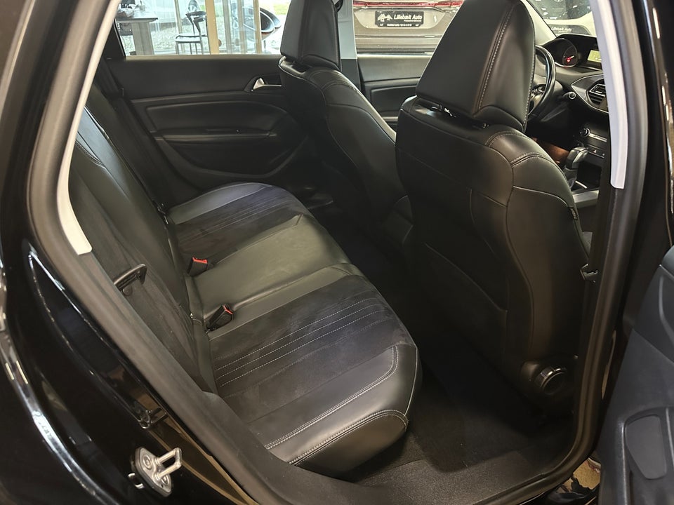 Peugeot 308 1,2 e-THP 130 Allure SW EAT6 5d
