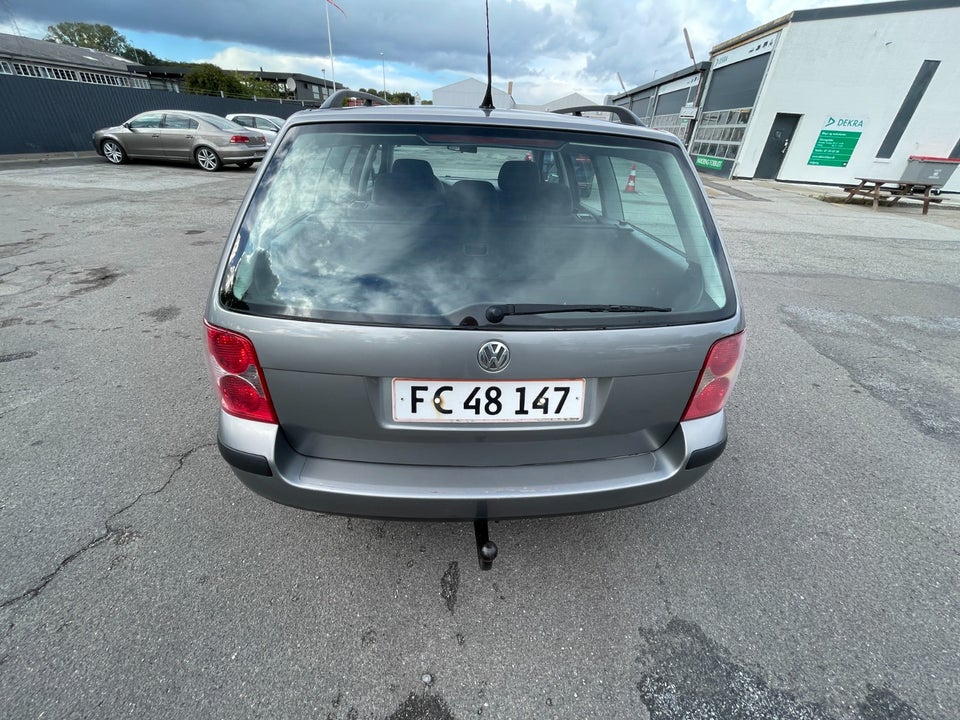 VW Passat 1,6 Variant 5d