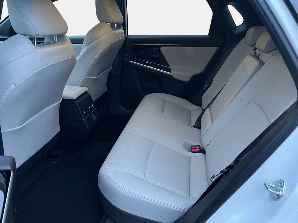 Toyota bZ4X Executive AWD 5d