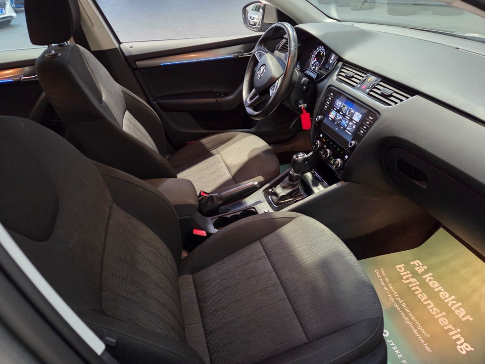 Skoda Octavia 1,6 TDi 115 Style DSG 5d