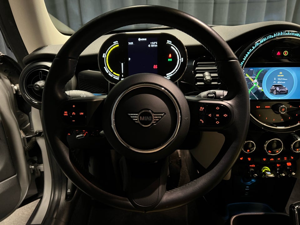 MINI Cooper SE Edition Premium Plus 3d