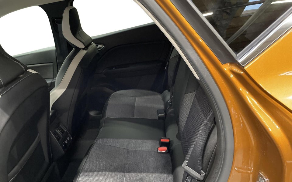 Renault Captur 1,3 TCe 155 Intens EDC 5d