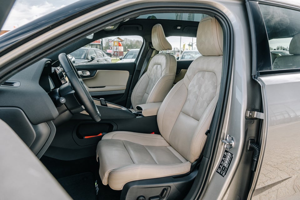 Polestar 2 Long Range AWD 5d