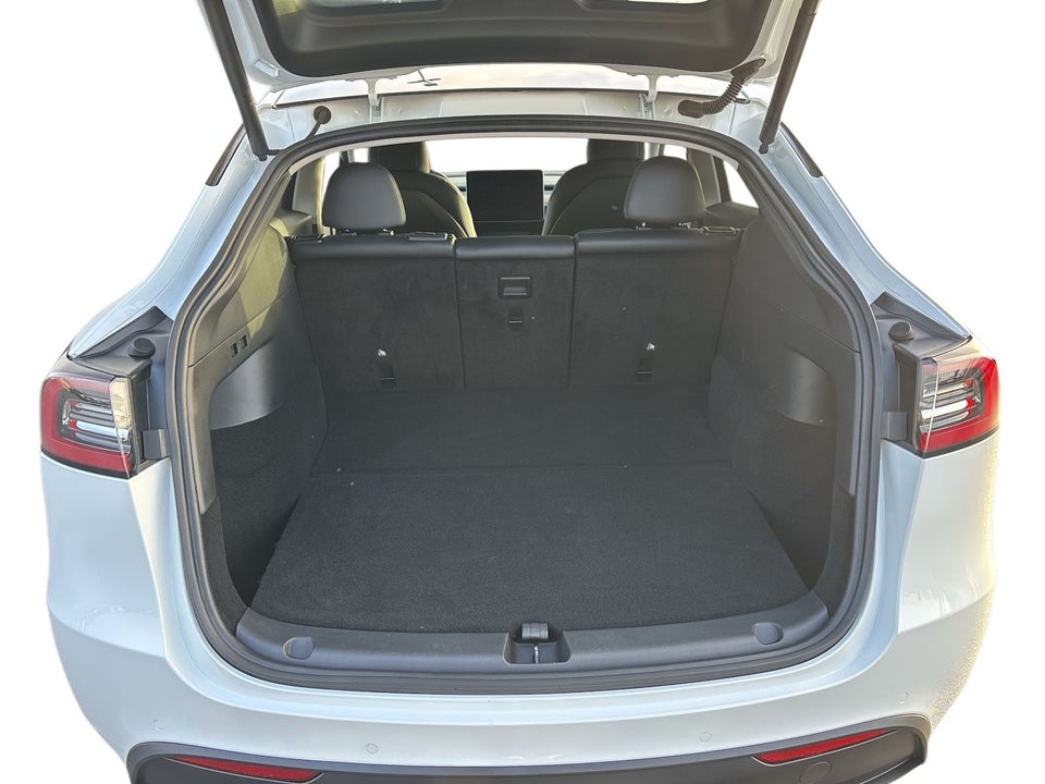 Tesla Model Y Long Range AWD 5d
