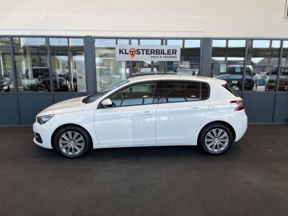 Peugeot 308 1,5 BlueHDi 130 Style 5d