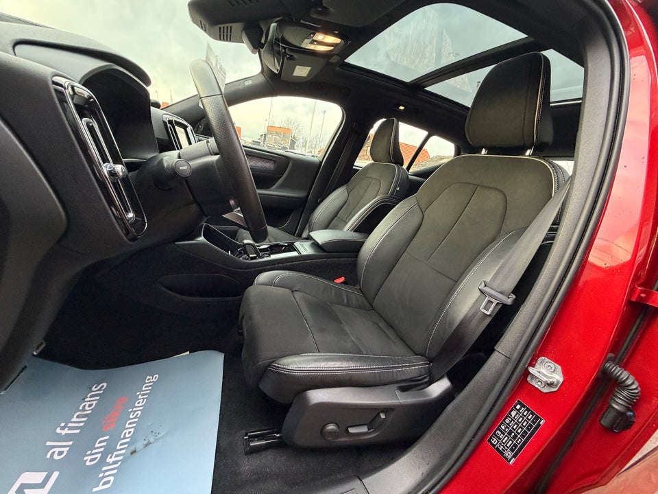 Volvo XC40 P8 ReCharge Twin Pro 5d