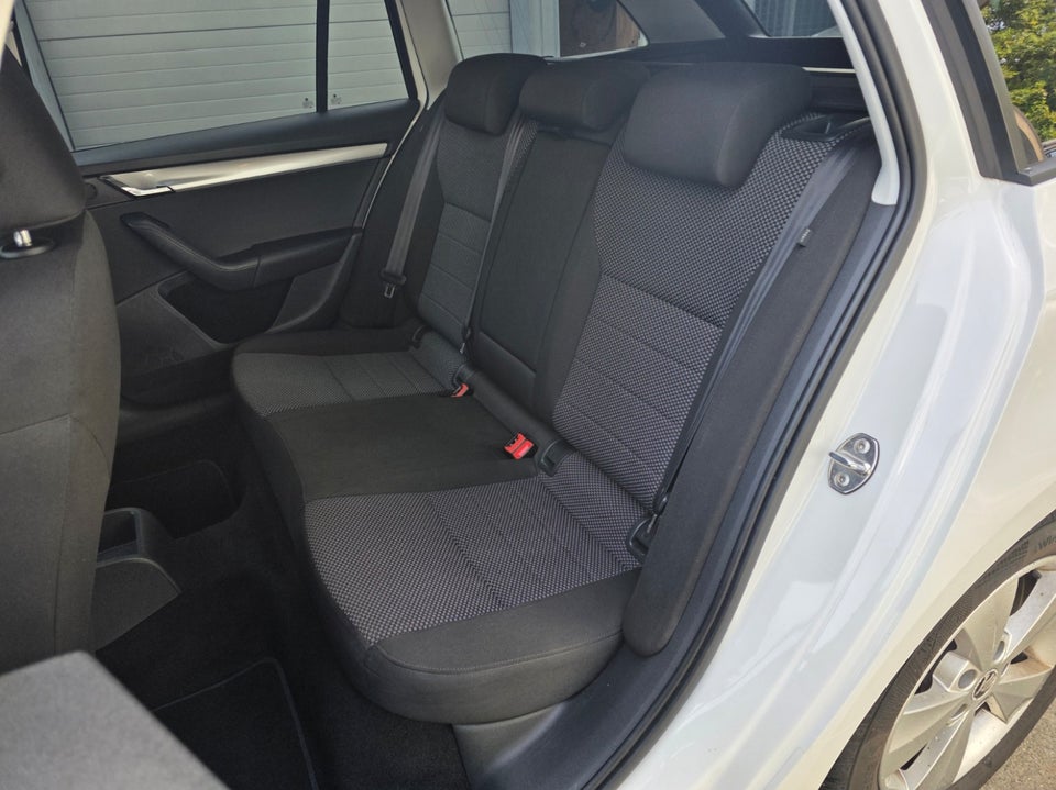 Skoda Octavia 1,2 TSi 105 Ambition Combi DSG 5d