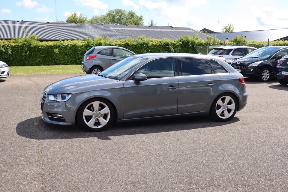 Audi A3 1,4 TFSi 125 Attraction Sportback 5d