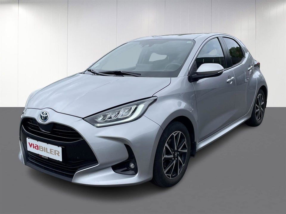 Toyota Yaris 1,5 Hybrid Active Tech Design e-CVT 5d