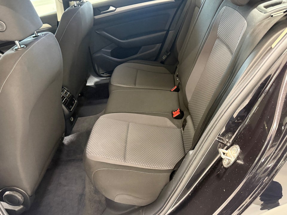 VW Passat 1,4 TSi 150 Trendline 4d