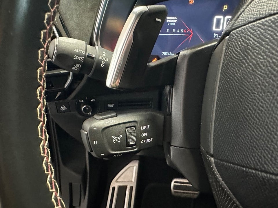 DS DS 7 CrossBack 1,6 PureTech 225 Prestige EAT8 Van 5d