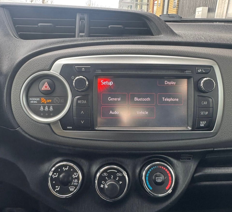 Toyota Yaris 1,0 VVT-i T2 Touch 5d