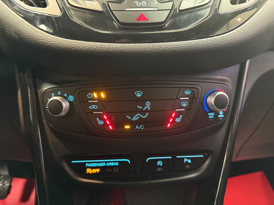 Ford B-MAX 1,0 SCTi 100 Titanium 5d