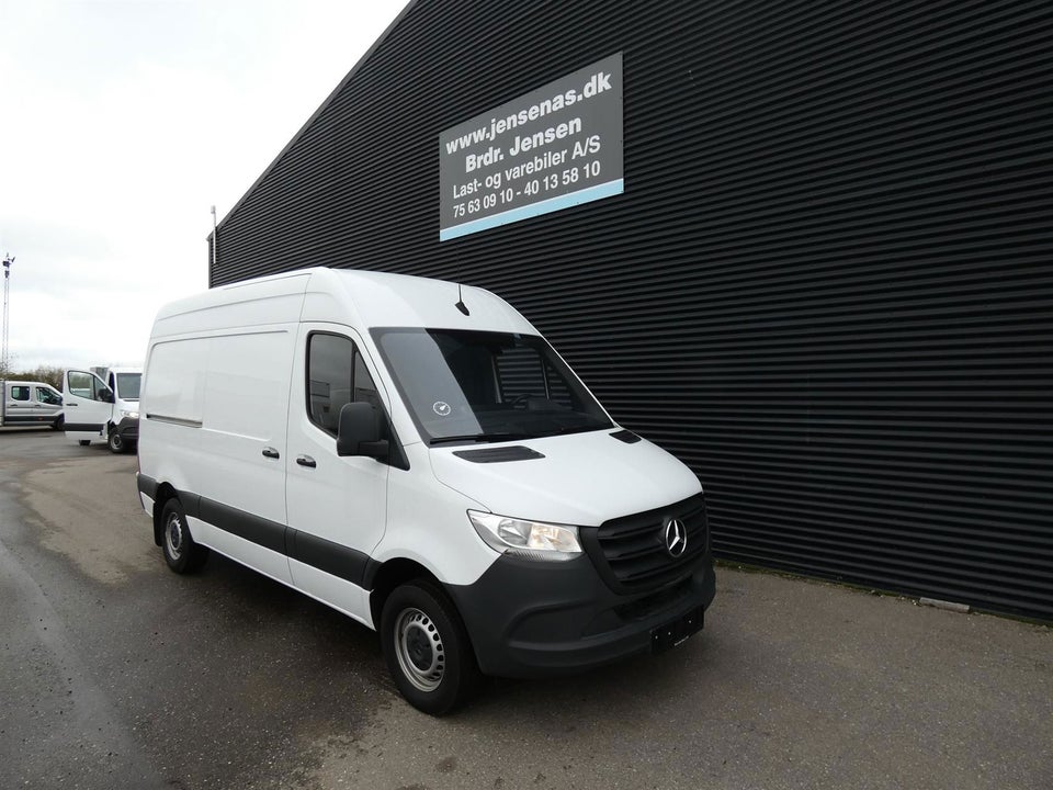 Mercedes Sprinter 319 2,0 CDi A2 Kassevogn aut. RWD