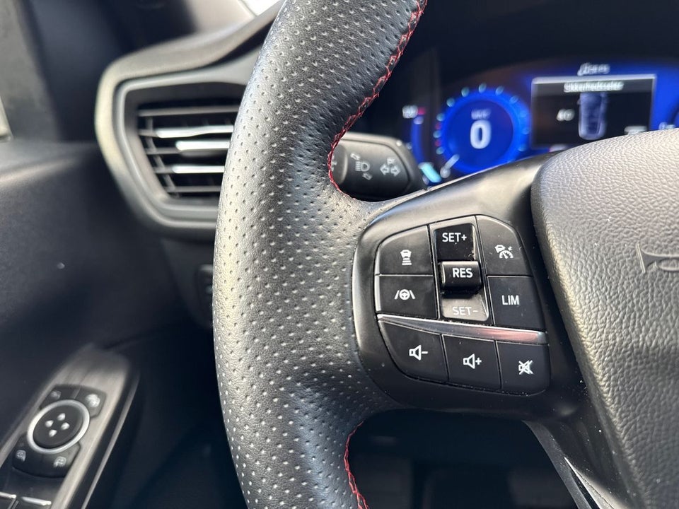 Ford Kuga 2,5 PHEV ST-Line X CVT 5d