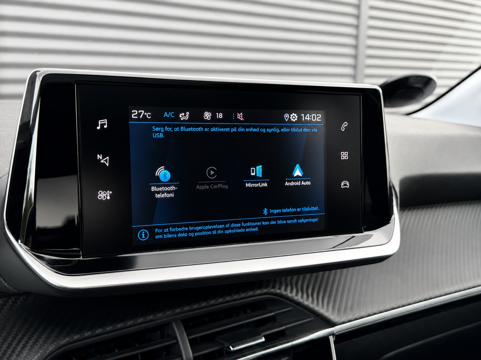 Peugeot 208 1,2 PureTech 100 Allure Sky 5d
