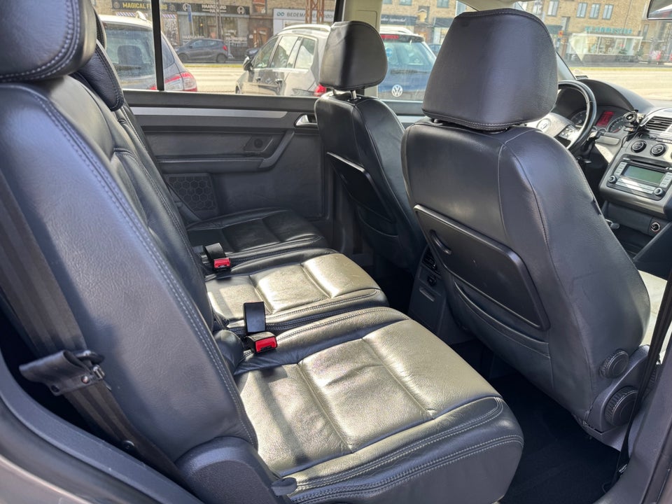 VW Touran 1,4 TSi 140 Highline DSG 5d