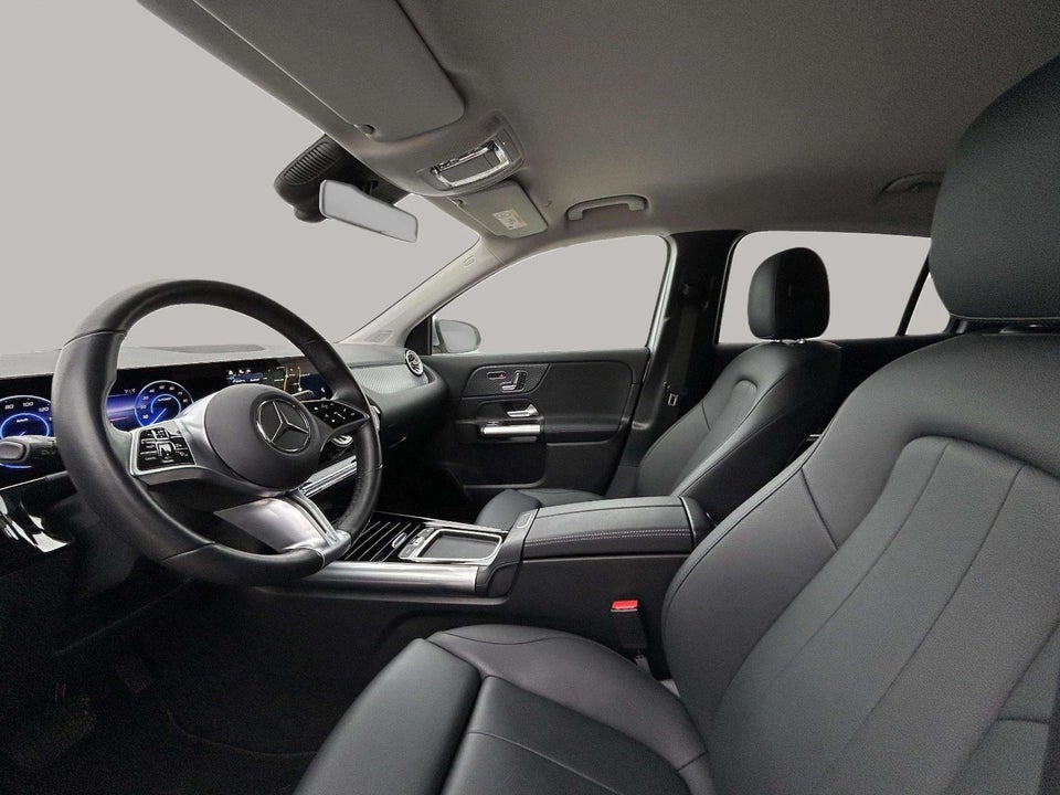 Mercedes EQA250+ Progressive 5d