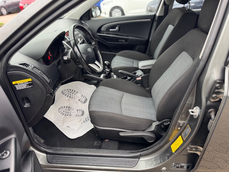 Kia Ceed 1,6 CRDi 90 Active 5d