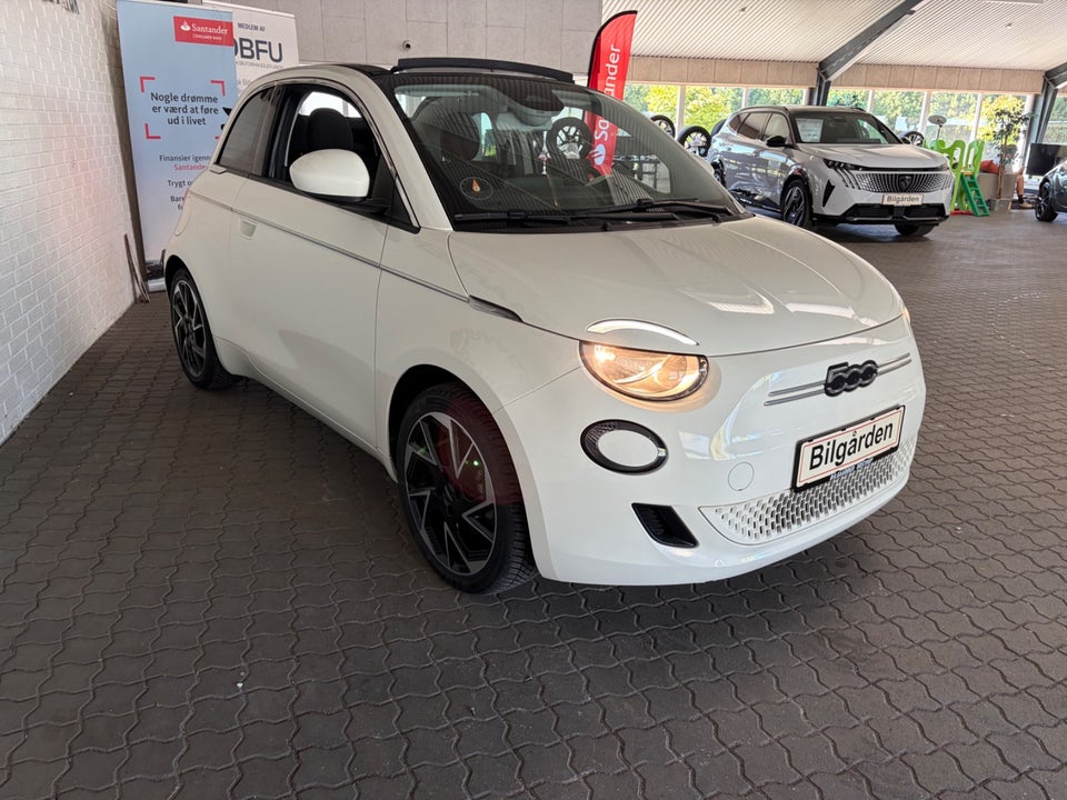 Fiat 500e 42 Icon Cabrio 2d