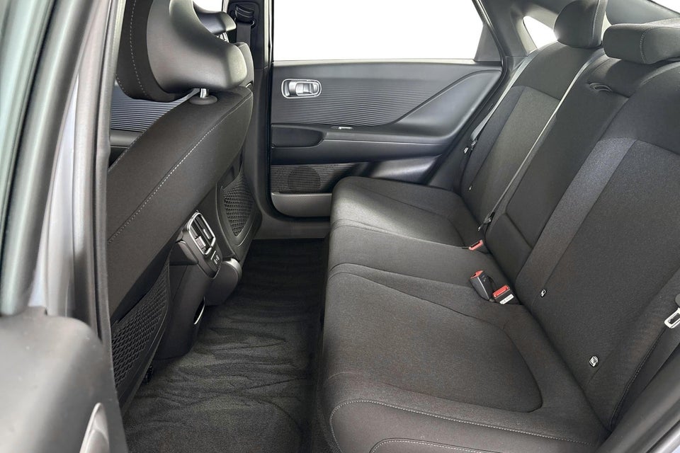 Hyundai Ioniq 6 53 Essential 4d
