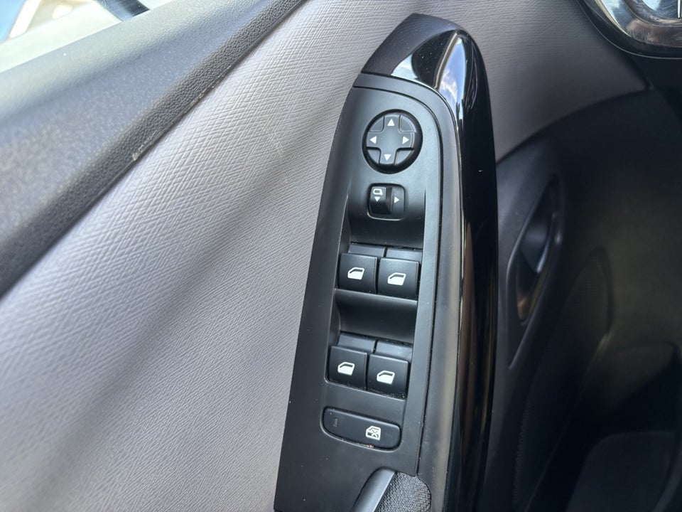 Citroën Grand C4 SpaceTourer 1,5 BlueHDi 130 Intensive+ 7prs 5d