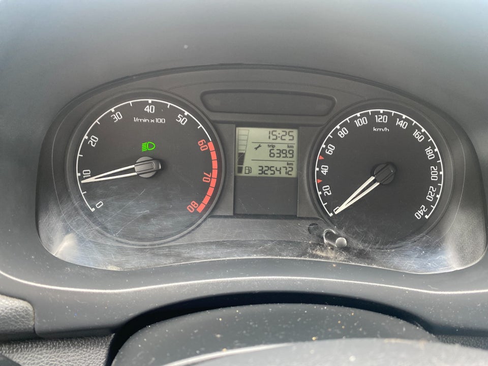 Skoda Fabia 1,4 16V Ambiente 5d