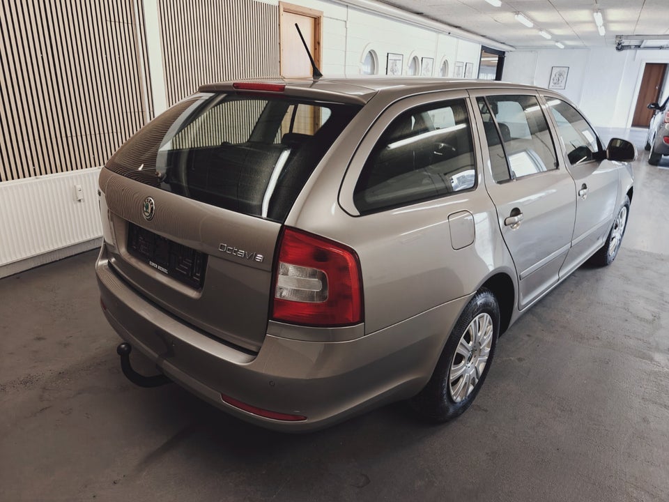 Skoda Octavia 1,4 TSi 122 Elegance Combi GreenT 5d