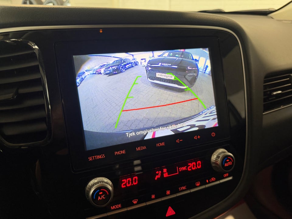 Mitsubishi Outlander 2,4 PHEV Intense CVT 4WD 5d