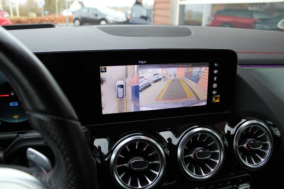 Mercedes EQA300 AMG Line 4Matic 5d