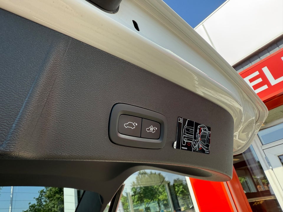 Volvo XC40 P6 ReCharge Plus 5d