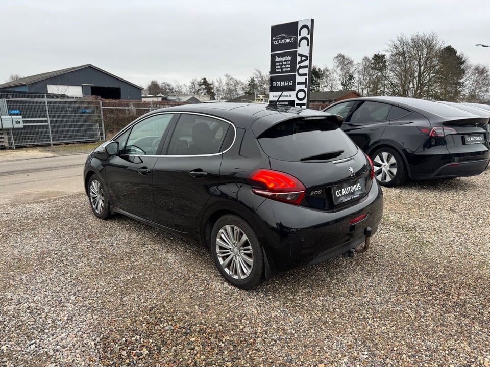 Peugeot 208 1,6 BlueHDi 100 Allure Sky 5d