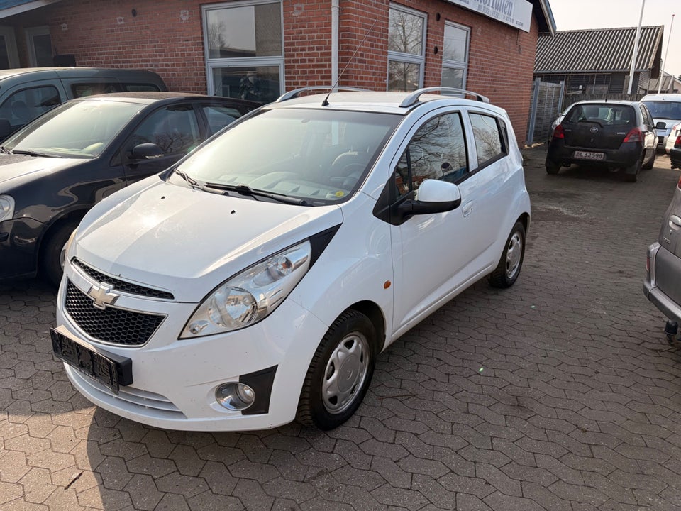 Chevrolet Spark 1,0 LS 5d