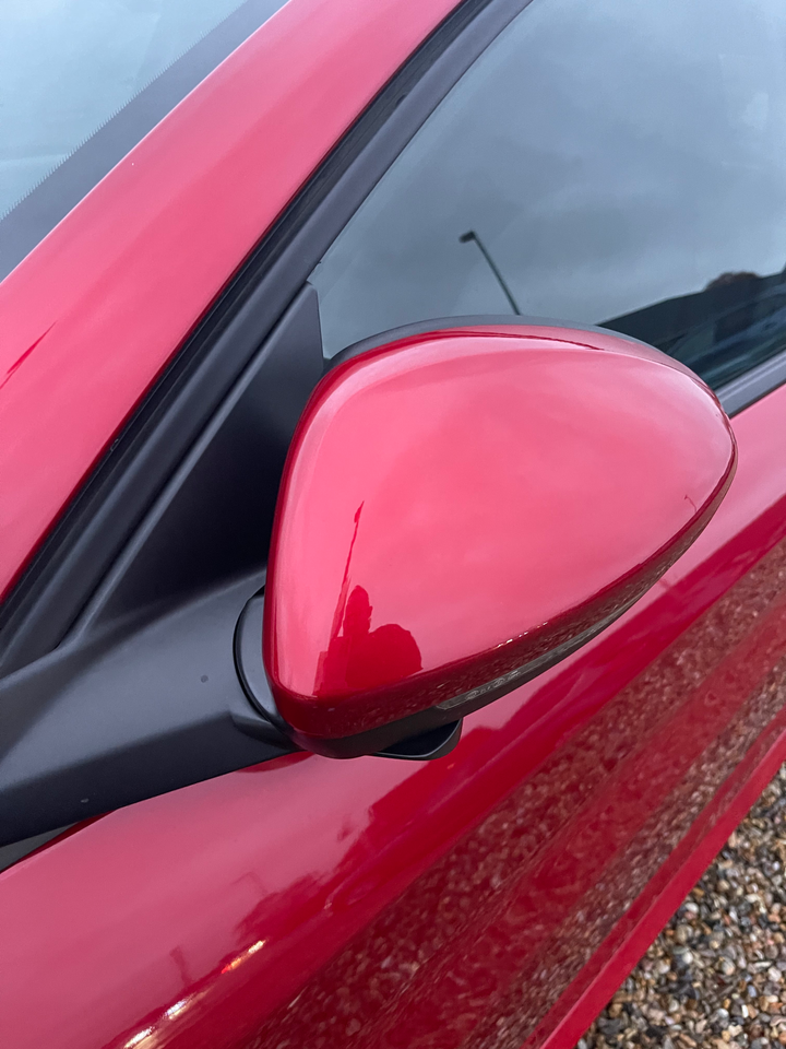 Peugeot 208 1,2 PureTech 100 Allure Sky 5d