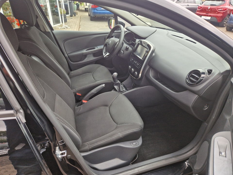 Renault Clio IV 0,9 TCe 90 Expression Sport Tourer 5d