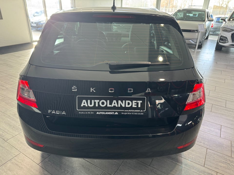 Skoda Fabia 1,0 MPi 60 Ambition 5d