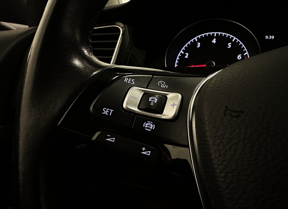 VW Golf VII 1,5 TSi 150 Highline DSG 5d