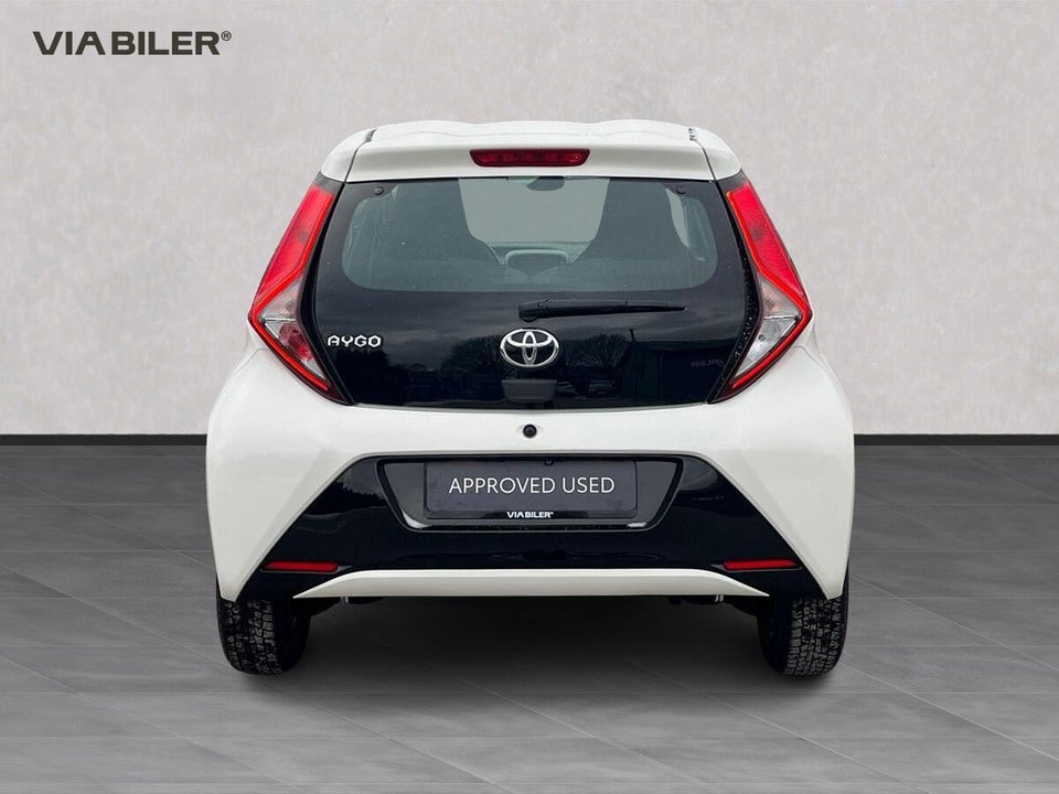 Toyota Aygo 1,0 VVT-i x-plore 5d