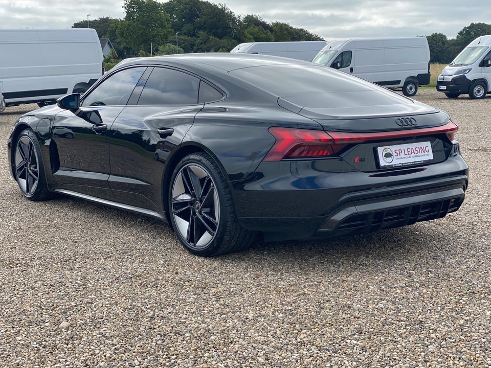 Audi RS e-tron GT quattro 4d