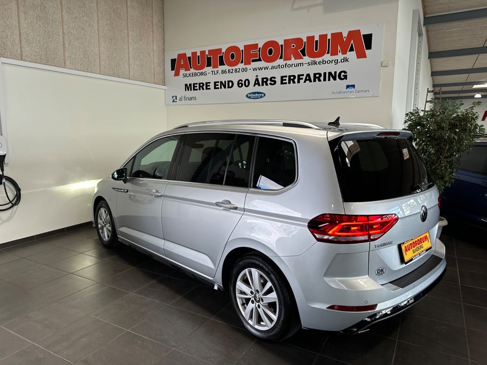 VW Touran 1,5 TSi 150 R-line DSG Van 5d