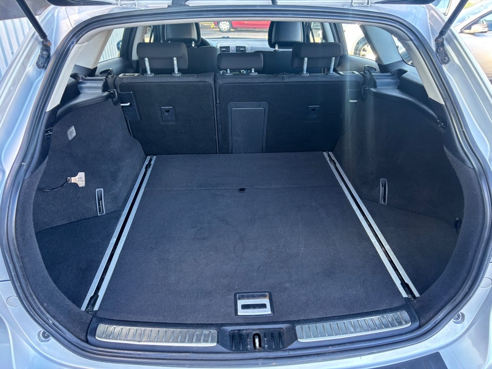 Toyota Avensis 1,8 VVT-i T2 stc. 5d