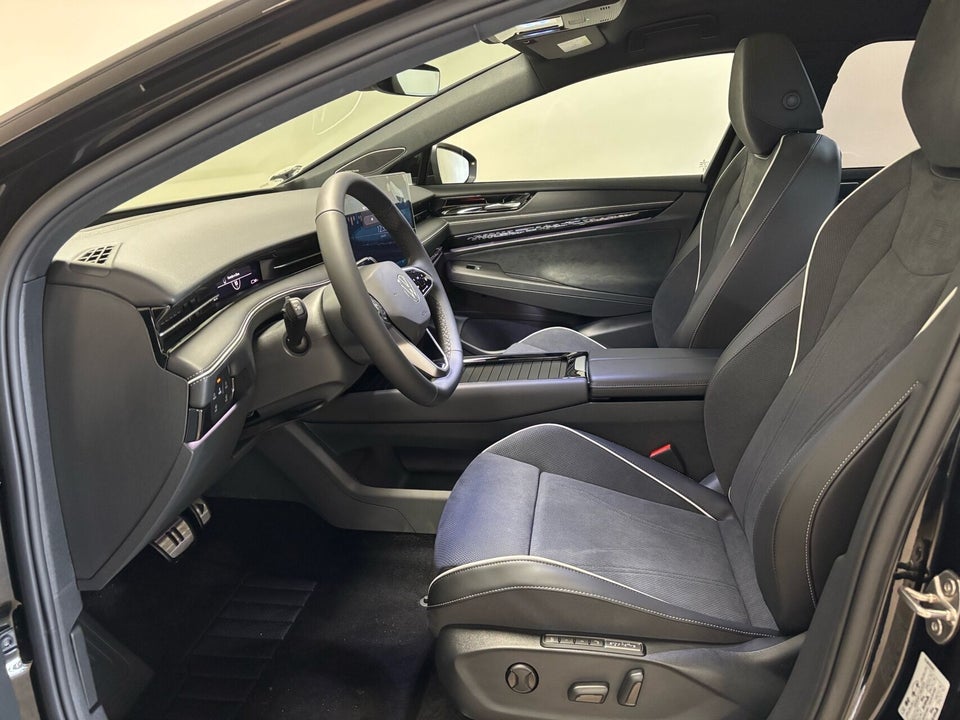 VW ID.7 86 Pro S Tourer 5d
