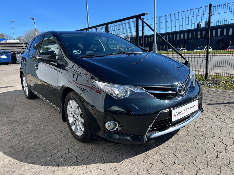 Toyota Auris 1,6 T2+ MDS 5d