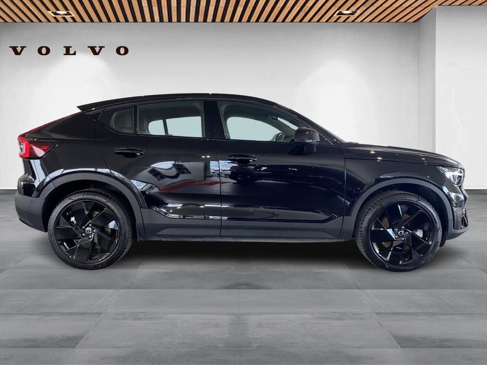 Volvo EC40 Extended Range Black Edition 5d