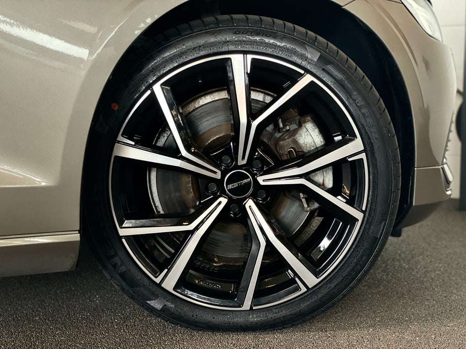 Volvo V60 2,0 T6 ReCharge Inscription aut. AWD 5d