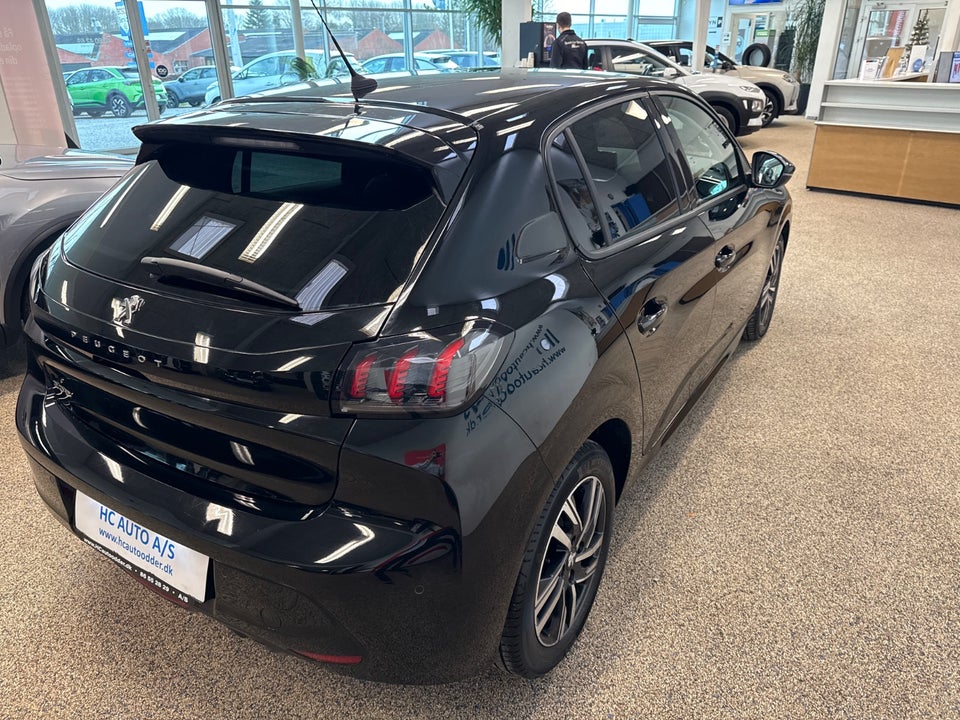 Peugeot 208 1,2 PureTech 100 Platin Pack 5d