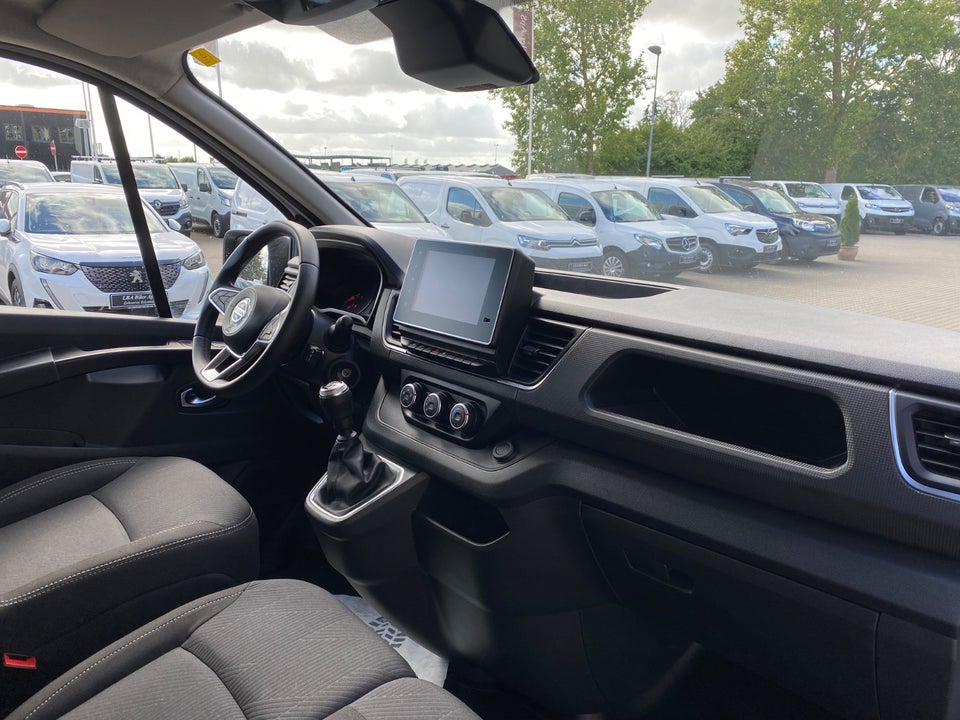 Nissan Primastar 2,0 dCi 150 L2H1 N-Connecta Van