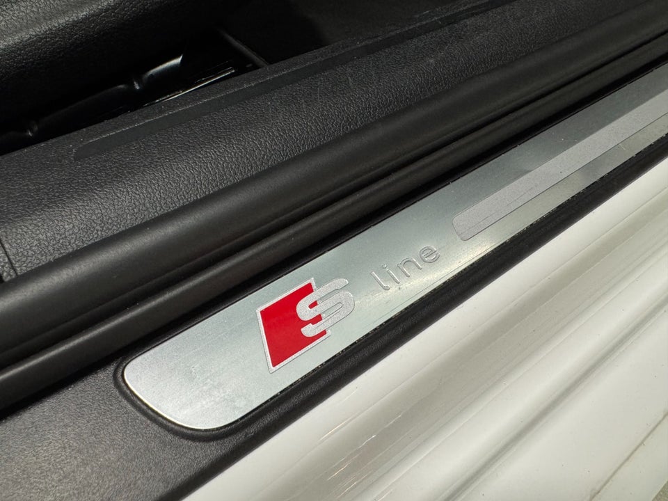 Audi A4 1,8 TFSi 120 S-line Avant 5d