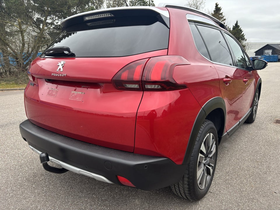 Peugeot 2008 1,5 BlueHDi 100 Allure Sky 5d